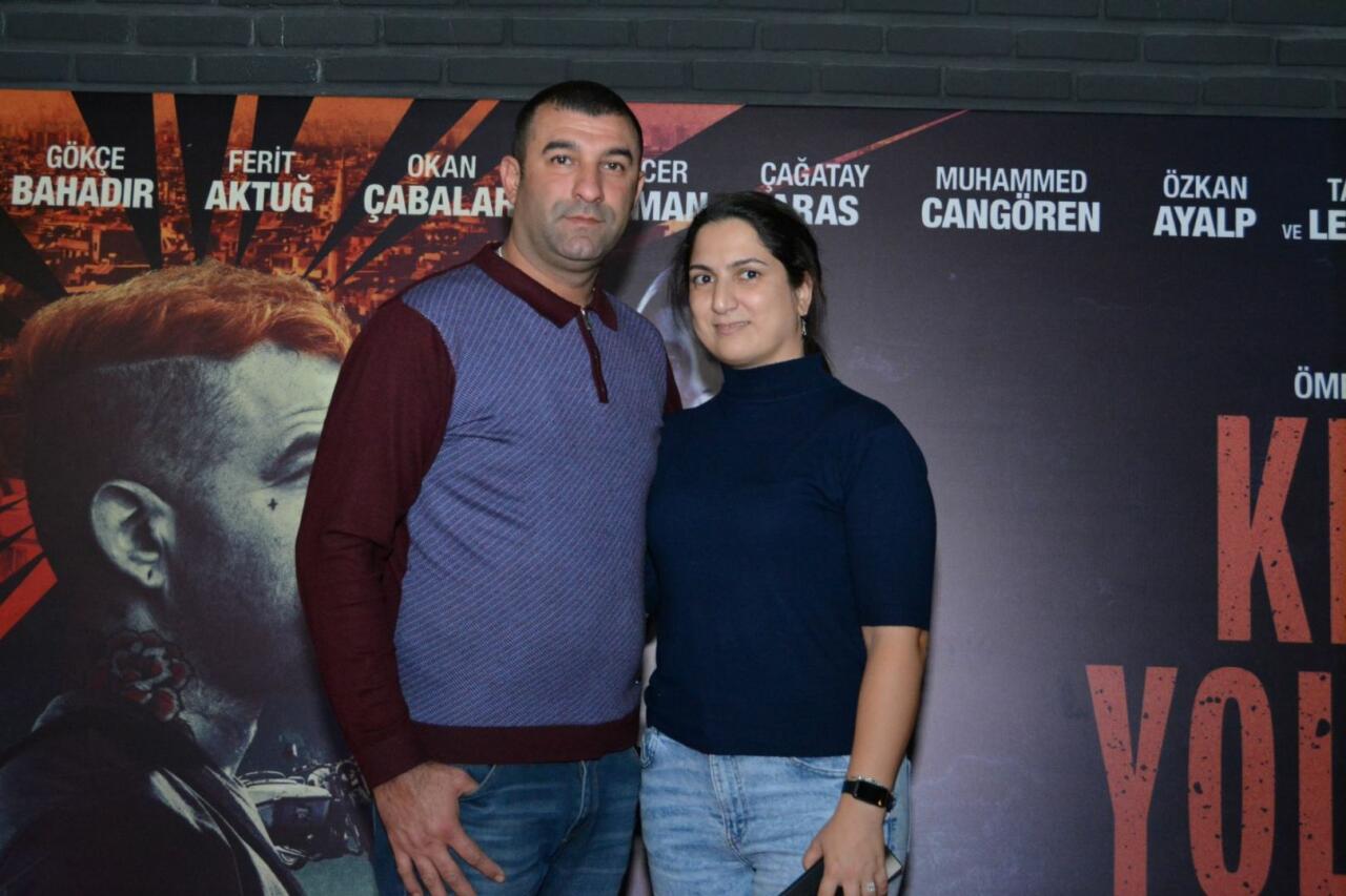 В CinemaPlus показали турецкую комедию "Kendi Yolumda"