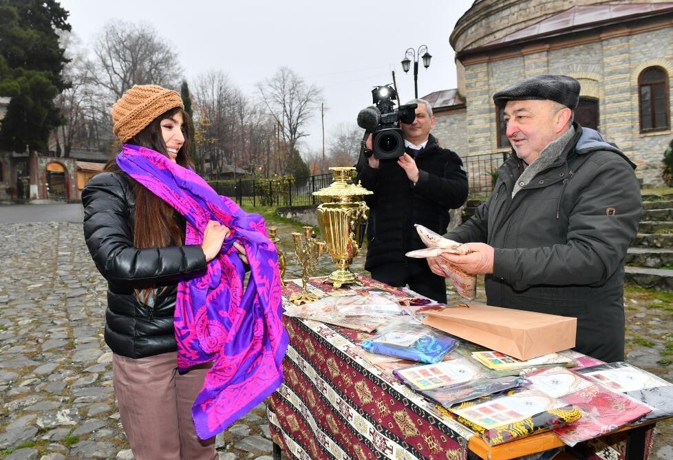 Президент Ильхам Алиев и Первая леди Мехрибан Алиева ознакомились с ремонтно-восстановительными работами на территории Национального историко-архитектурного заповедника "Юхары Баш" в городе Шеки