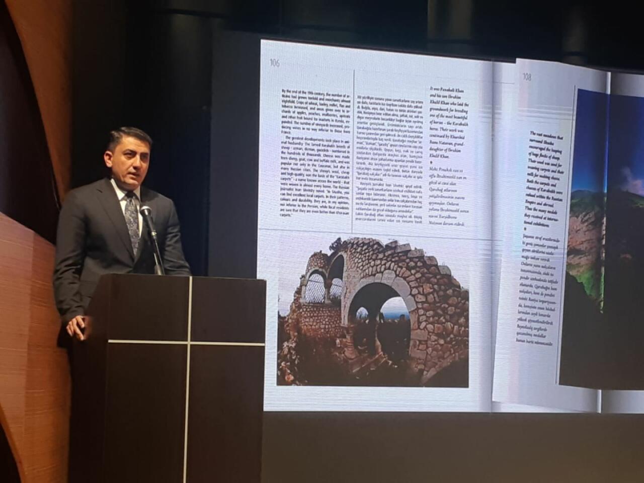 В Баку представлены книги "Шуша. Заветный город" и "Шуша. Звезда Карабаха"