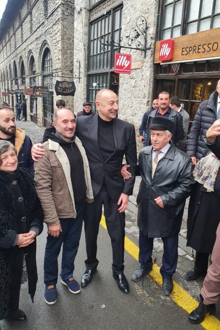 Президент Ильхам Алиев и Первая леди Мехрибан Алиева ознакомились с ремонтно-восстановительными работами на территории Национального историко-архитектурного заповедника "Юхары Баш" в городе Шеки