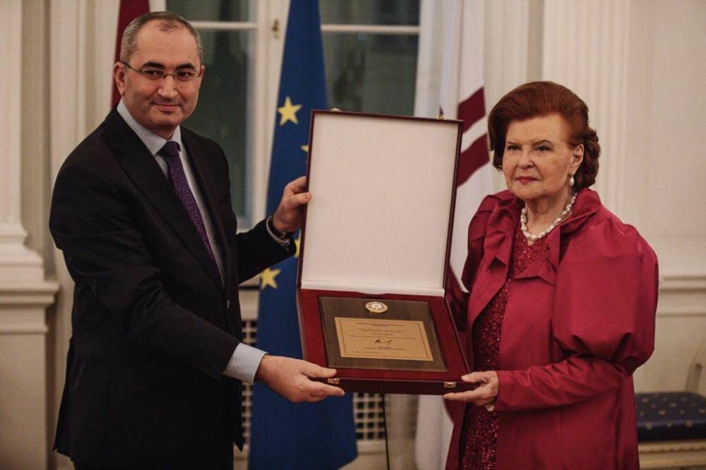 Вайре Вике-Фрейберге вручена "Почетная грамота Президента Азербайджанской Республики"
