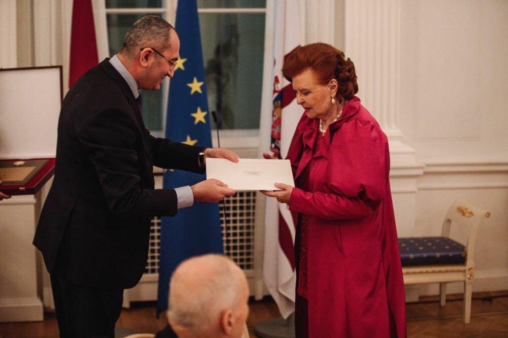 Вайре Вике-Фрейберге вручена "Почетная грамота Президента Азербайджанской Республики"