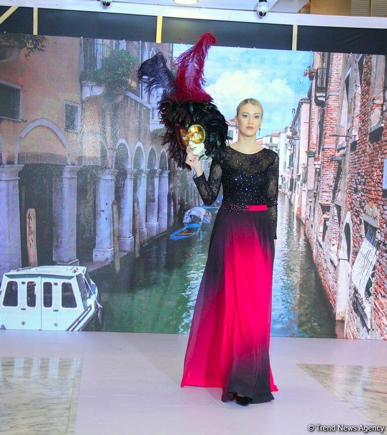 Фахрия Халафова представила коллекцию, посвященную Венеции в рамках Azerbaijan Fashion Week