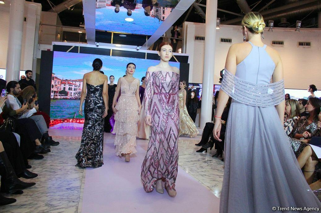 Фахрия Халафова представила коллекцию, посвященную Венеции в рамках Azerbaijan Fashion Week