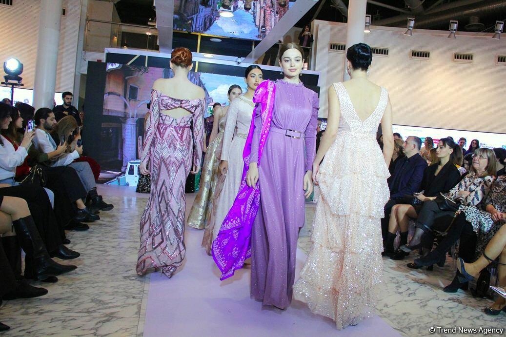 Фахрия Халафова представила коллекцию, посвященную Венеции в рамках Azerbaijan Fashion Week