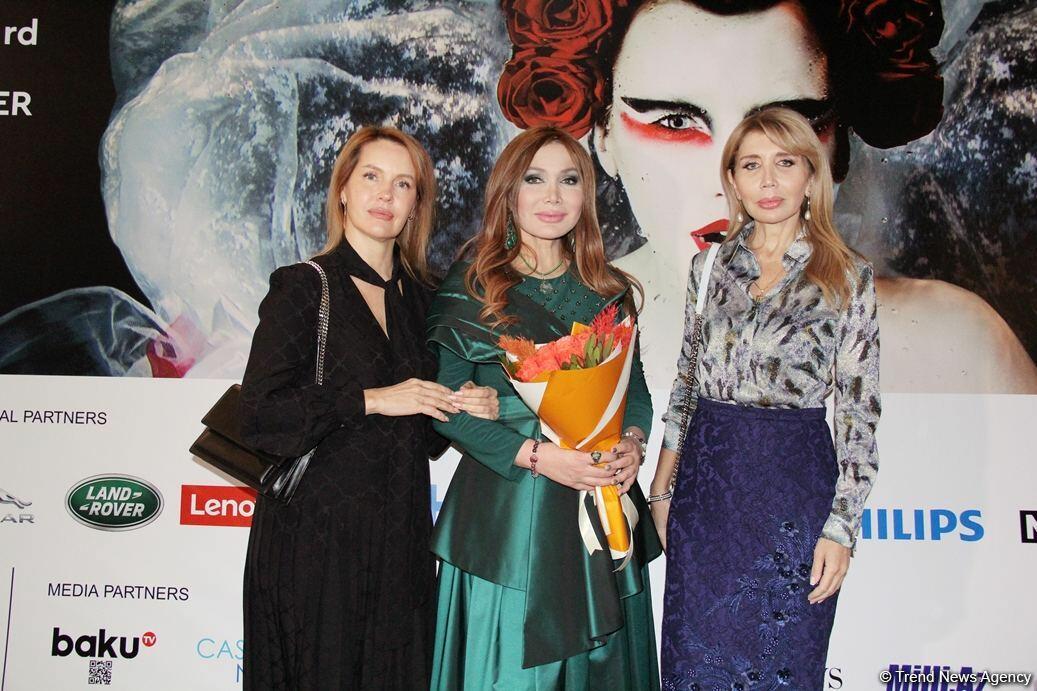 Фахрия Халафова представила коллекцию, посвященную Венеции в рамках Azerbaijan Fashion Week