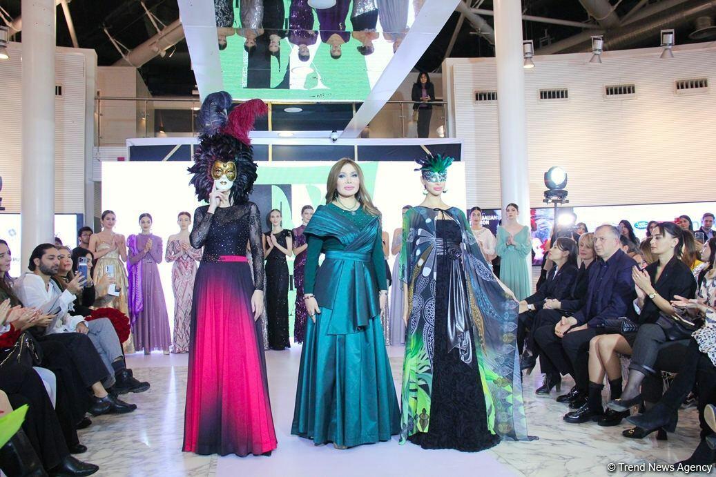 Фахрия Халафова представила коллекцию, посвященную Венеции в рамках Azerbaijan Fashion Week