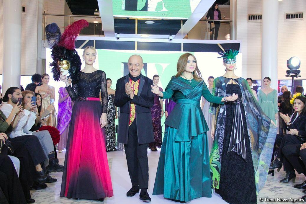 Фахрия Халафова представила коллекцию, посвященную Венеции в рамках Azerbaijan Fashion Week