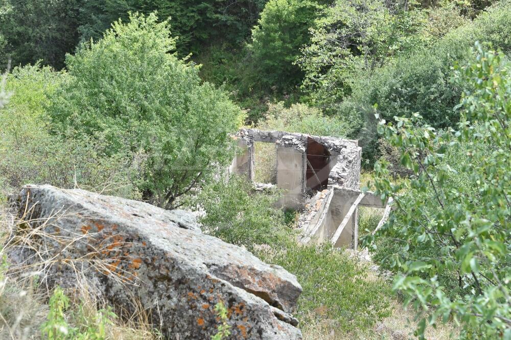 Разрушенное село Армудлу Кяльбаджарского района