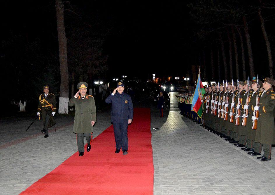 Закир Гасанов встретился с Хулуси Акаром