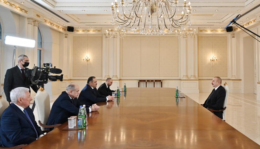 Президент Ильхам Алиев принял руководителя Республики Дагестан Российской Федерации