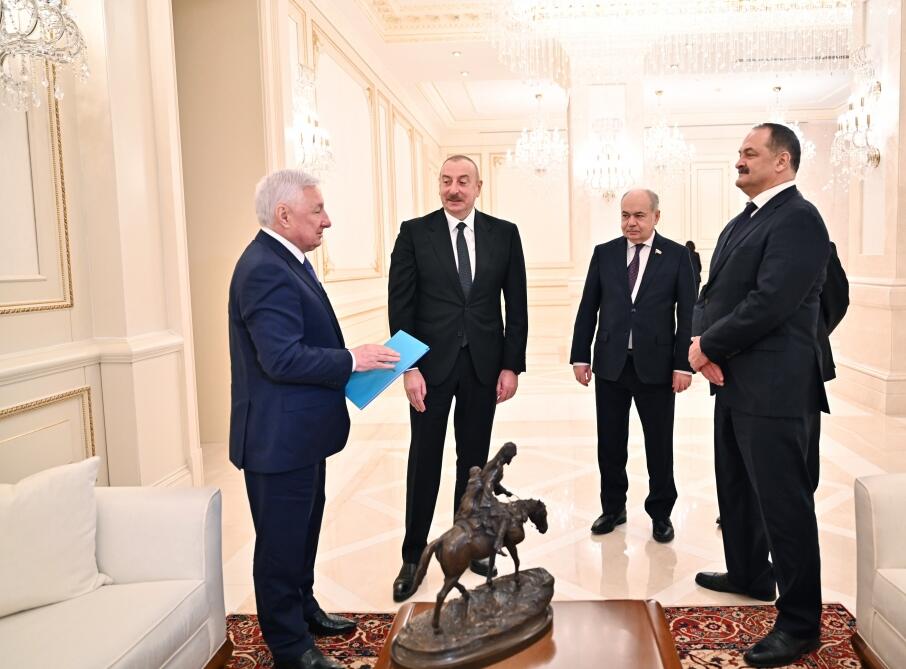 Президент Ильхам Алиев принял руководителя Республики Дагестан Российской Федерации