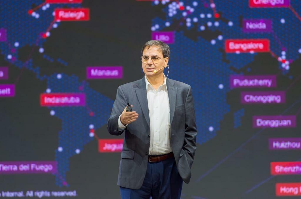 Технологический гигант Lenovo создает региональный центр в Баку