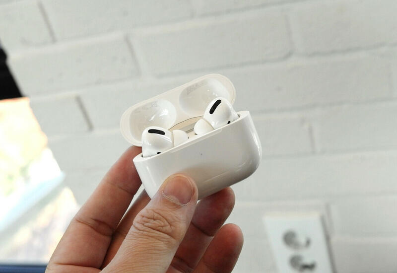Apple возглавила мировой рынок наушников