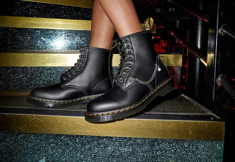 Бренд Dr. Martens выпустил коллекцию с кристаллами Swarovski