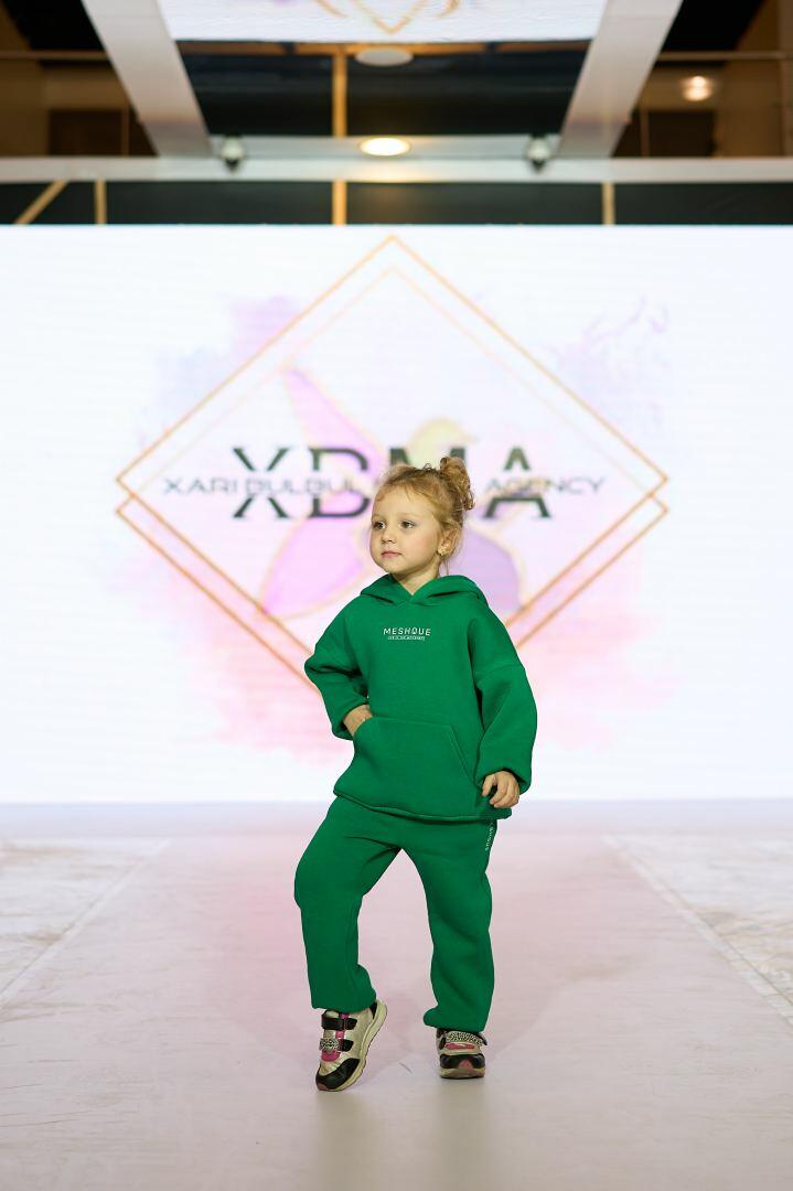 Azerbaijan Fashion Week 2022 – от одеяний кочевников и элегантных хиджабов до волшебной птицы Хумо