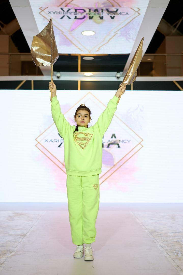 Azerbaijan Fashion Week 2022 – от одеяний кочевников и элегантных хиджабов до волшебной птицы Хумо