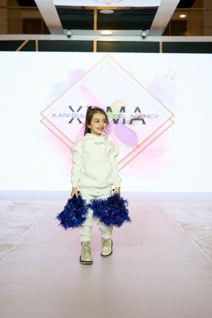 Azerbaijan Fashion Week 2022 – от одеяний кочевников и элегантных хиджабов до волшебной птицы Хумо