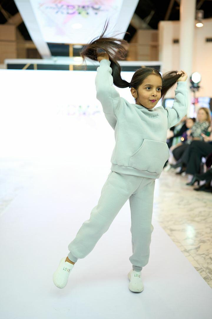 Azerbaijan Fashion Week 2022 – от одеяний кочевников и элегантных хиджабов до волшебной птицы Хумо