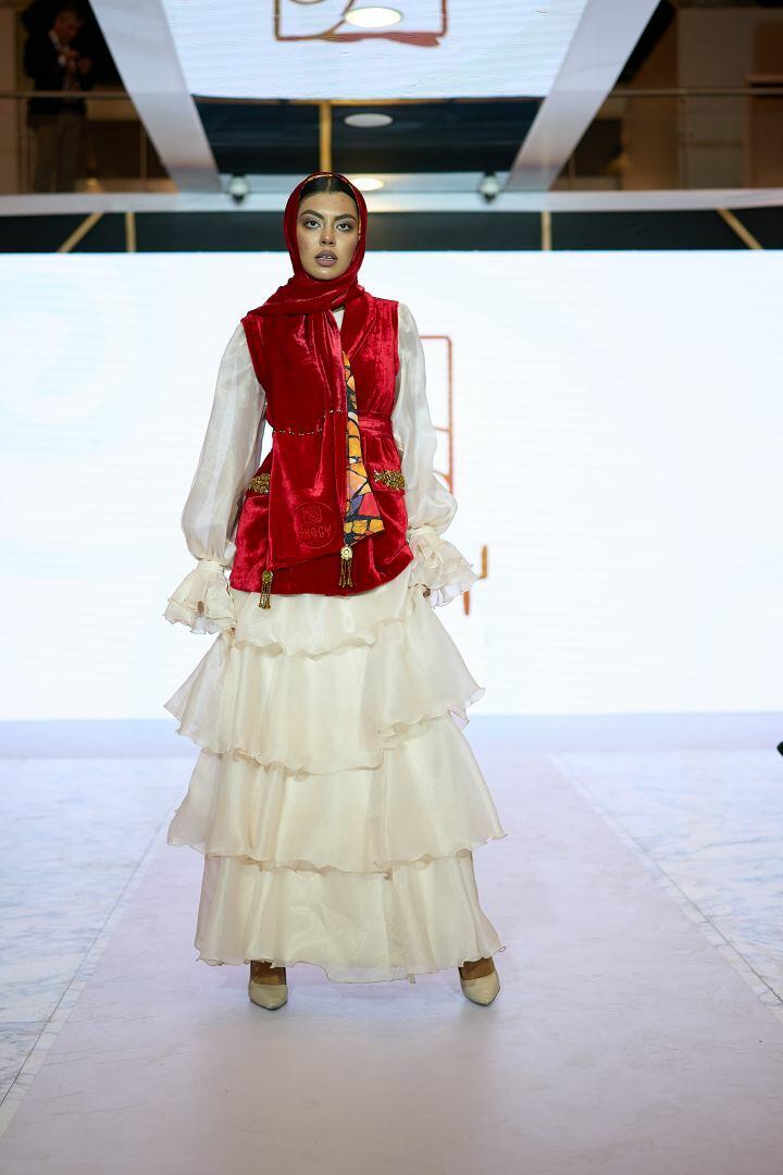 Azerbaijan Fashion Week 2022 – от одеяний кочевников и элегантных хиджабов до волшебной птицы Хумо