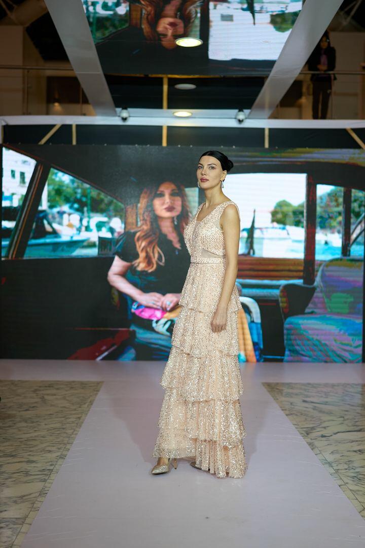 Azerbaijan Fashion Week 2022 – от одеяний кочевников и элегантных хиджабов до волшебной птицы Хумо