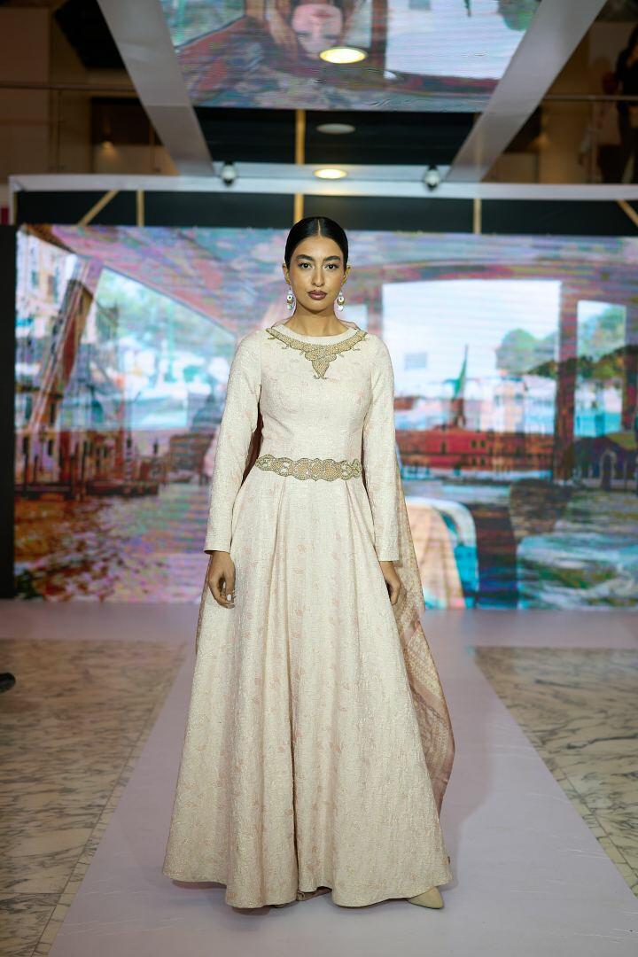Azerbaijan Fashion Week 2022 – от одеяний кочевников и элегантных хиджабов до волшебной птицы Хумо