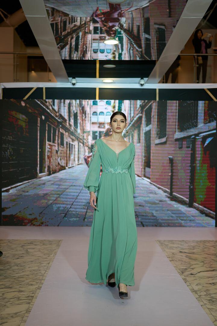 Azerbaijan Fashion Week 2022 – от одеяний кочевников и элегантных хиджабов до волшебной птицы Хумо