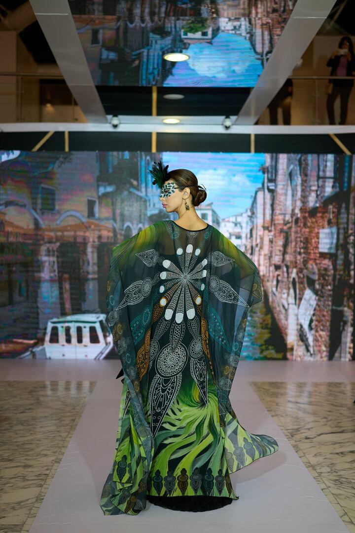 Azerbaijan Fashion Week 2022 – от одеяний кочевников и элегантных хиджабов до волшебной птицы Хумо