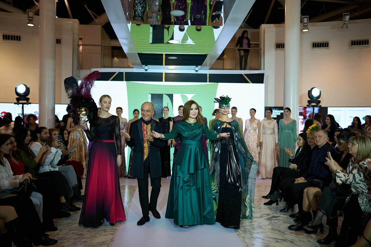 Azerbaijan Fashion Week 2022 – от одеяний кочевников и элегантных хиджабов до волшебной птицы Хумо