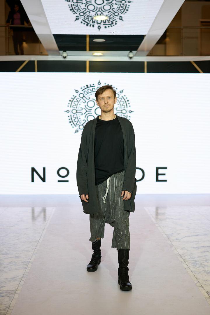 Azerbaijan Fashion Week 2022 – от одеяний кочевников и элегантных хиджабов до волшебной птицы Хумо