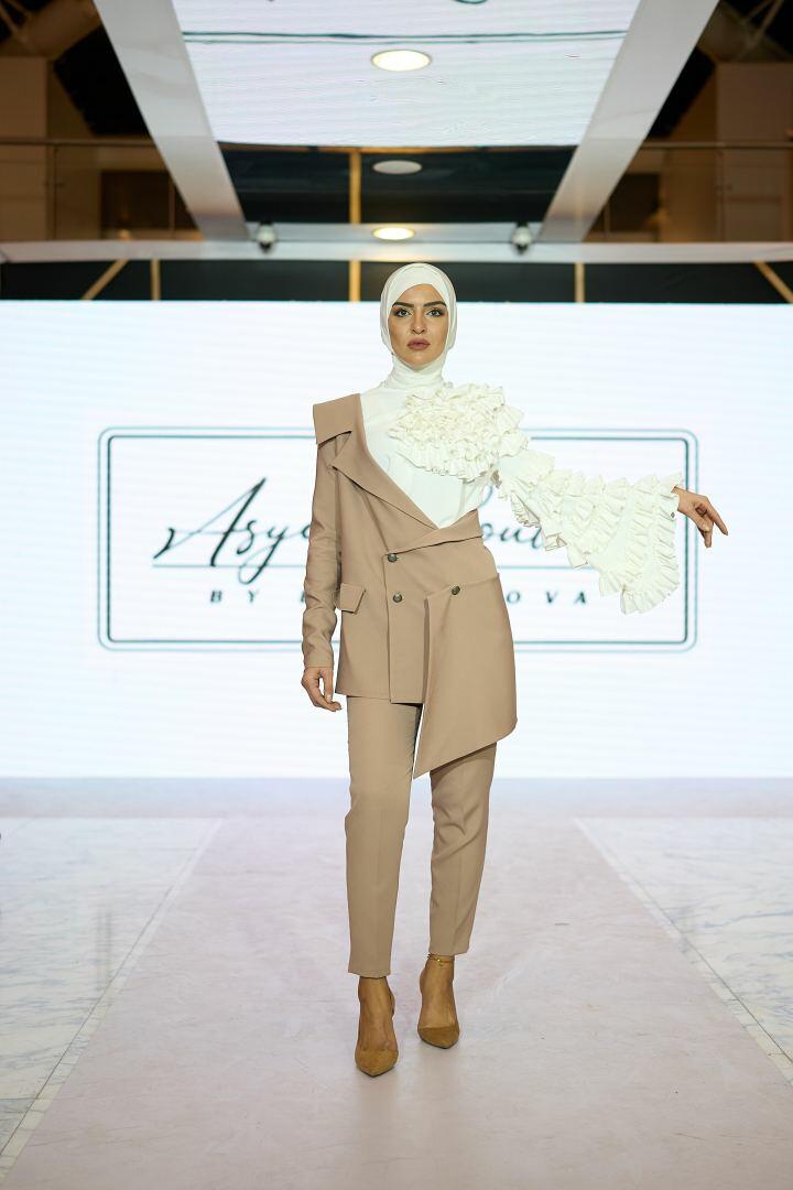 Azerbaijan Fashion Week 2022 – от одеяний кочевников и элегантных хиджабов до волшебной птицы Хумо