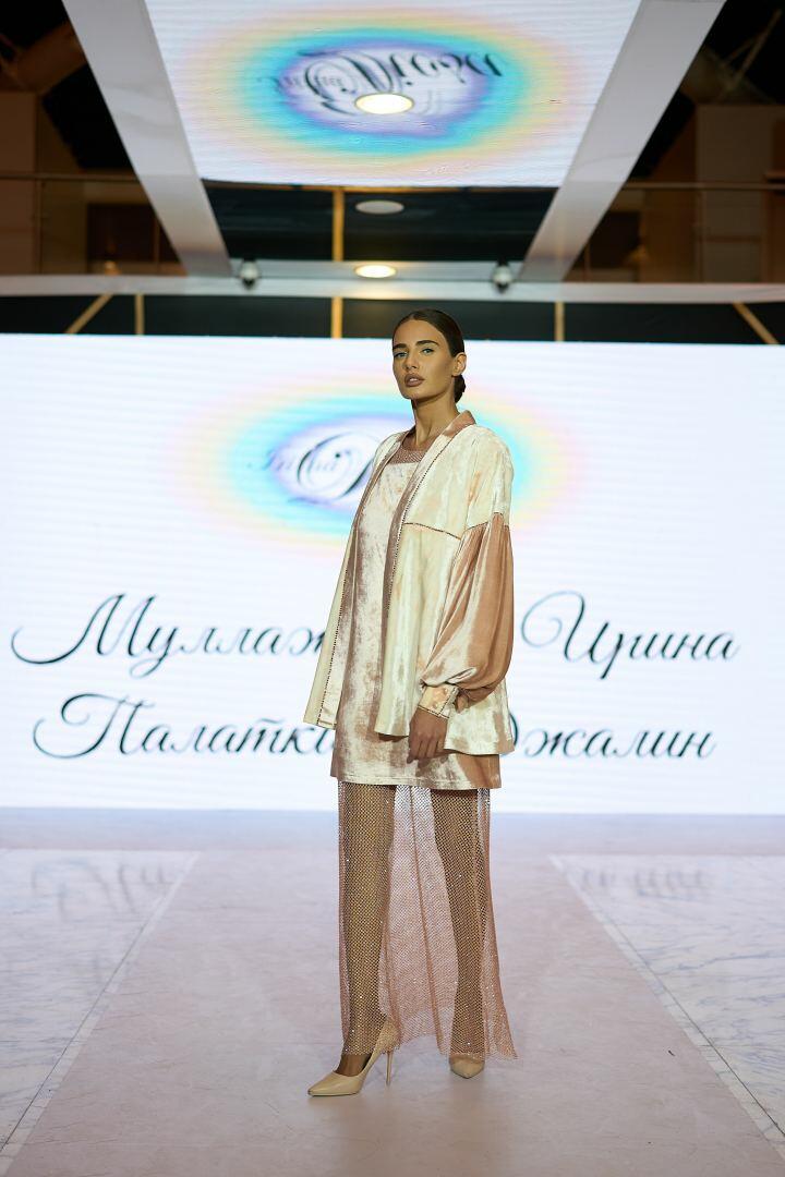 Azerbaijan Fashion Week 2022 – от одеяний кочевников и элегантных хиджабов до волшебной птицы Хумо