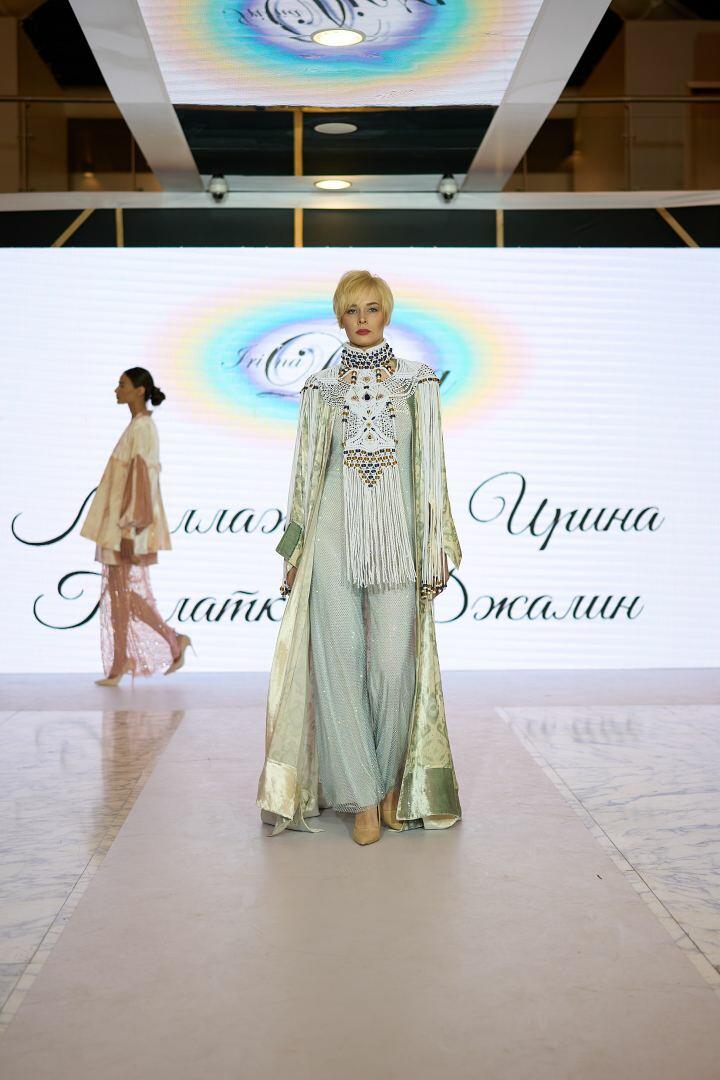 Azerbaijan Fashion Week 2022 – от одеяний кочевников и элегантных хиджабов до волшебной птицы Хумо