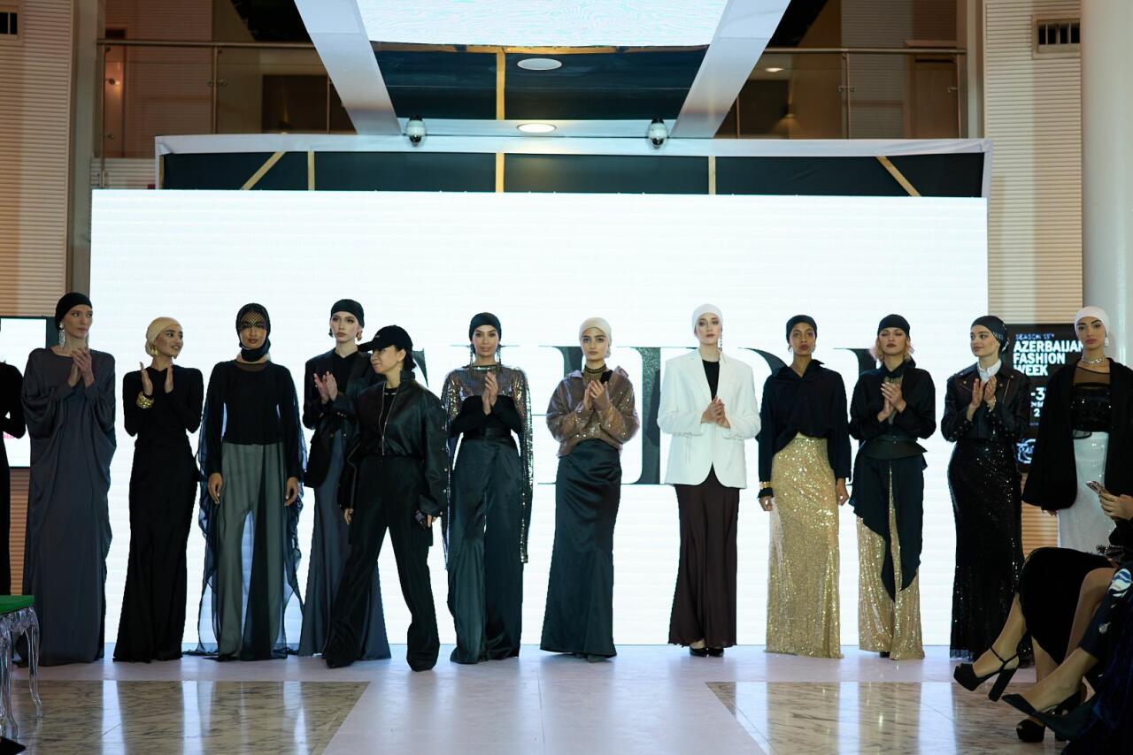 Azerbaijan Fashion Week 2022 – от одеяний кочевников и элегантных хиджабов до волшебной птицы Хумо
