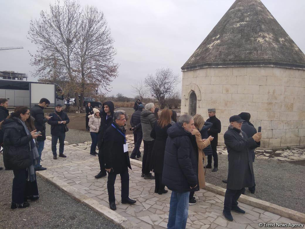 Руководство ИКОМОС и зарубежные эксперты по культурному наследию посетили Карабах
