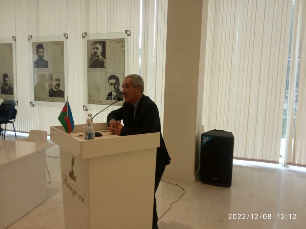 Yunus Oğuzun “Cığır” romanı Sumqayıt Poeziya Evində