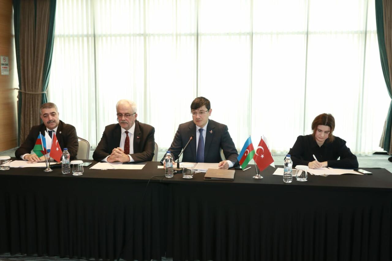 İstanbulda Dünya Azərbaycanlı Elm Xadimlərinin Görüşü keçirilib