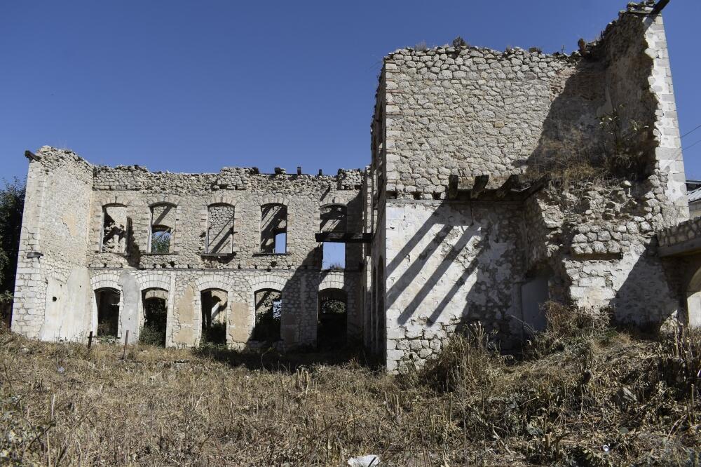 Квартал Сеидли в Шуше, подвергшийся армянскому вандализму