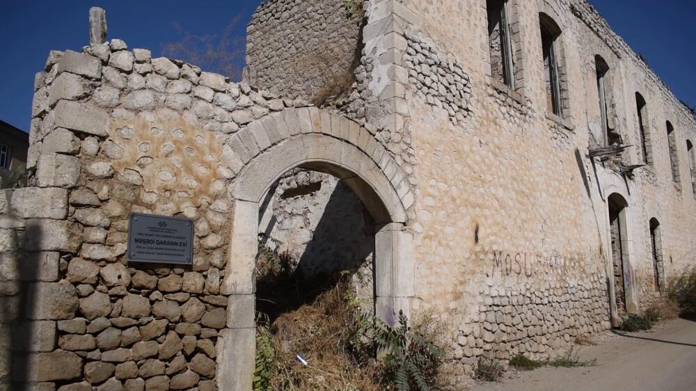 Квартал Сеидли в Шуше, подвергшийся армянскому вандализму