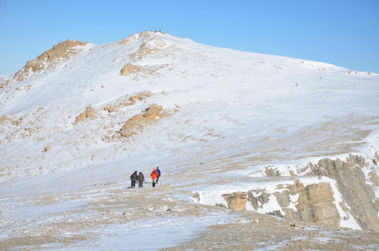Совершено восхождение на пик "Гейдар зирвеси" в память о великом лидере Гейдаре Алиеве