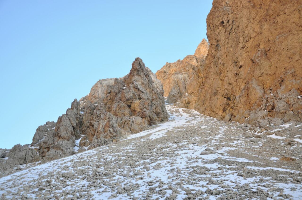 Совершено восхождение на пик "Гейдар зирвеси" в память о великом лидере Гейдаре Алиеве