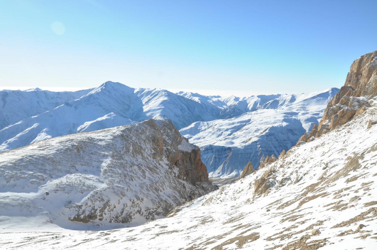 Совершено восхождение на пик "Гейдар зирвеси" в память о великом лидере Гейдаре Алиеве
