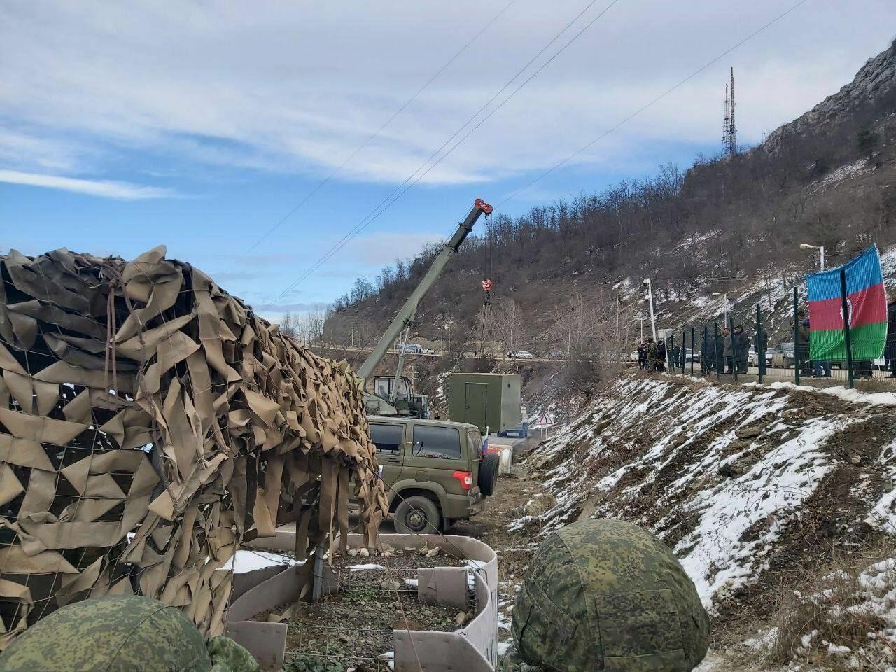 Sülhməramlılar növbəti dəfə aksiya keçirilən ərazidə modul tipli yataqxanalar quraşdırır