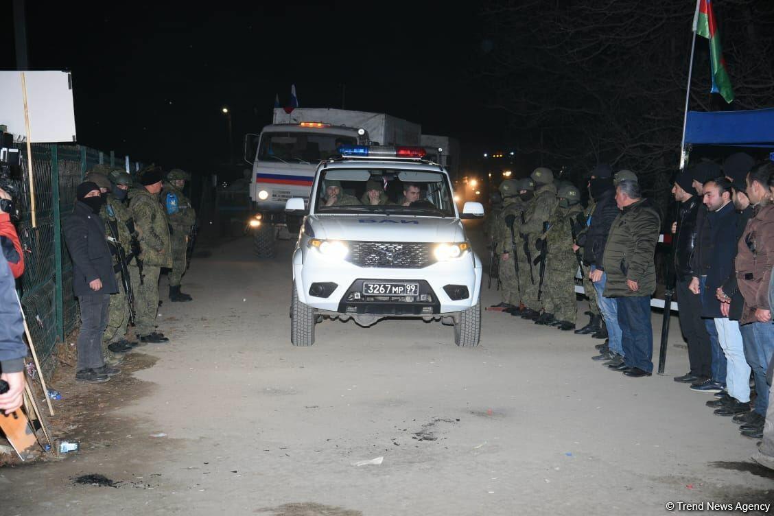 Laçın yolundan növbəti dəfə sülhməramlılara aid təminat avtomobilləri keçib