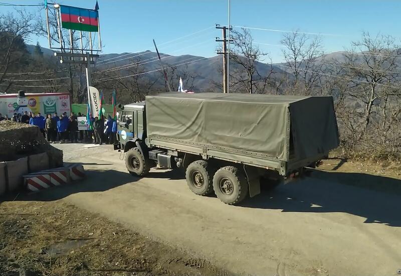 Sülhməramlılara aid növbəti təminat avtomobili Laçın yolundan keçib