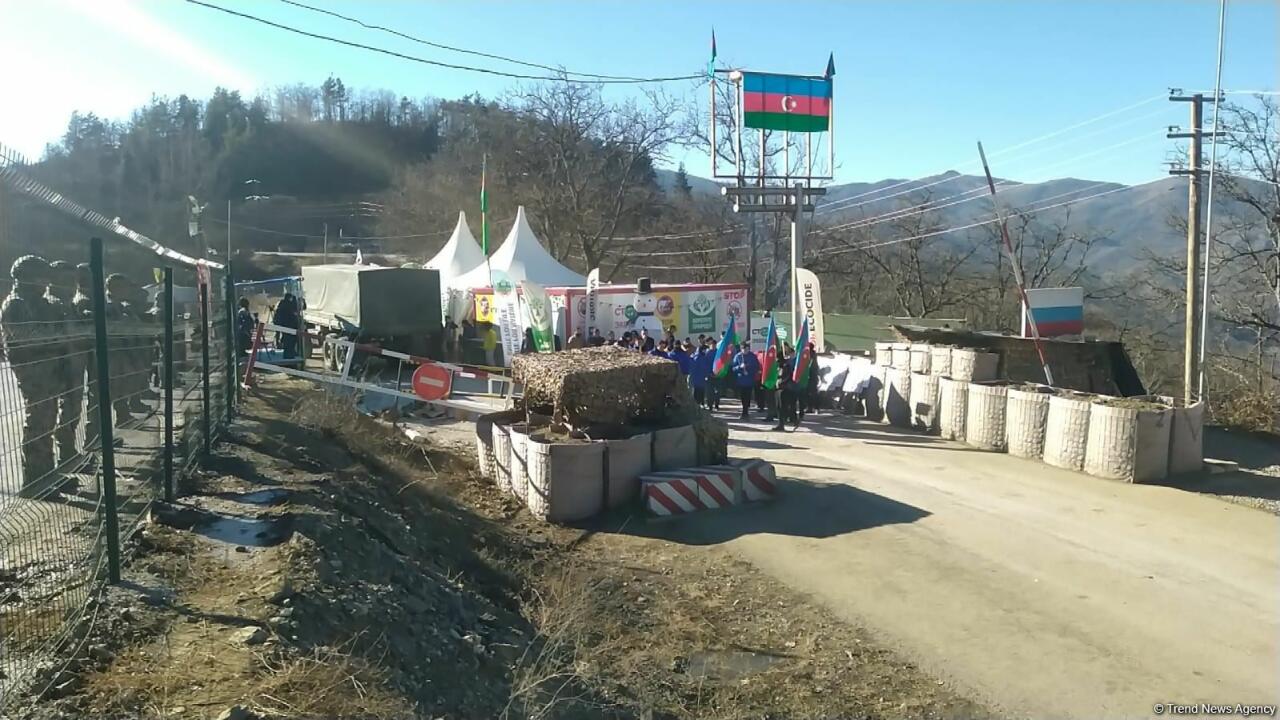Sülhməramlılara aid növbəti təminat avtomobili Laçın yolundan keçib