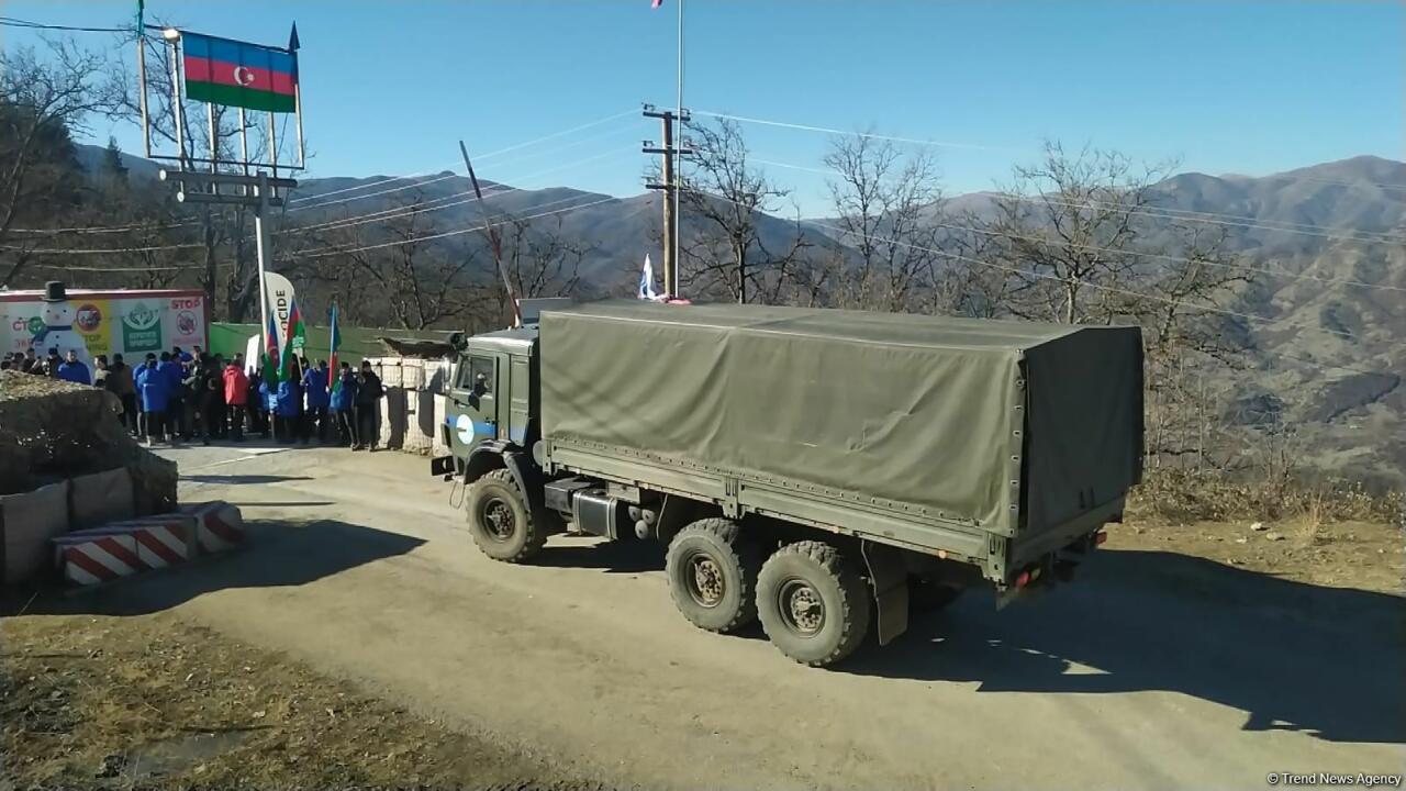 Sülhməramlılara aid növbəti təminat avtomobili Laçın yolundan keçib