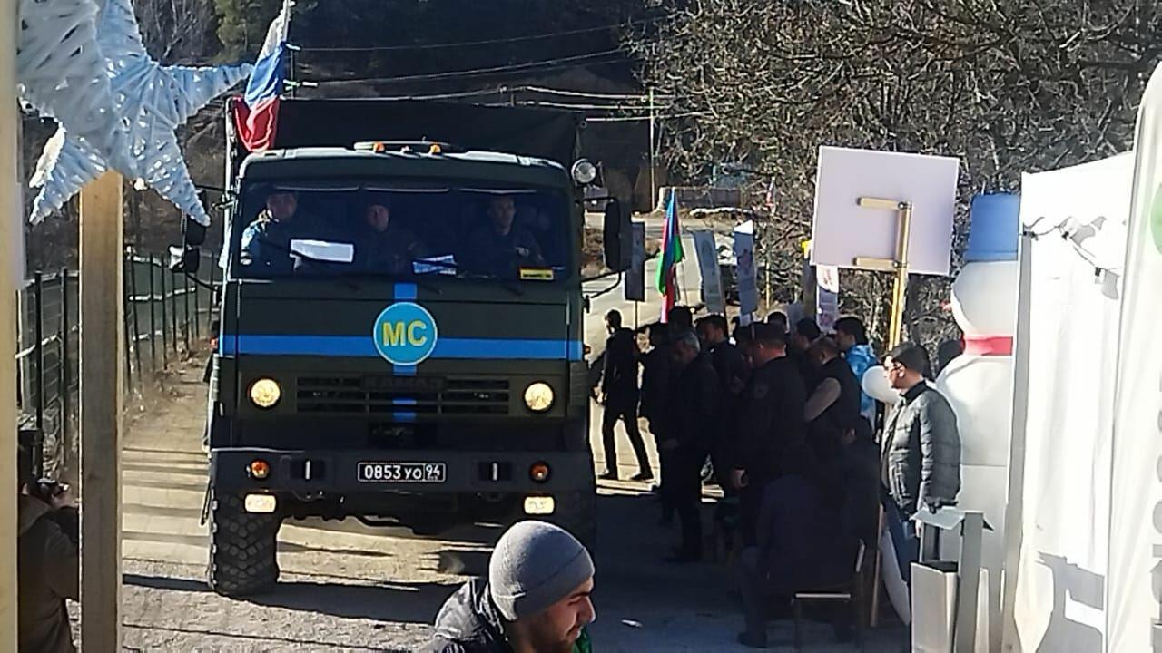 Sülhməramlılara aid növbəti təminat maşını Laçın yolundan keçib