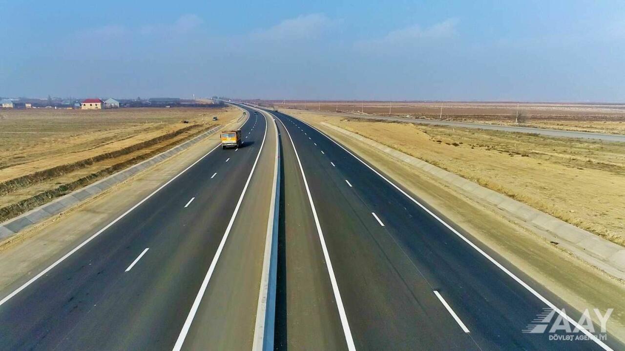 Завершилось строительство на одном участке дороги Гянджа-Газах-Грузия