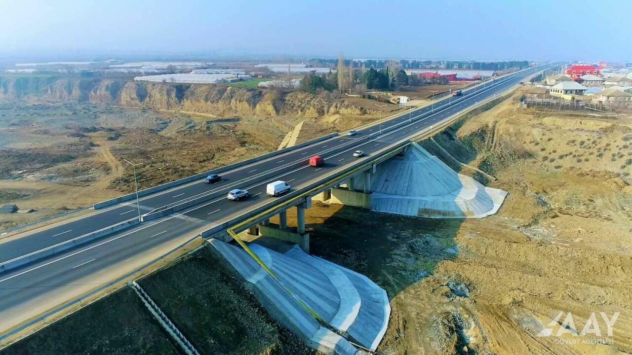 Завершилось строительство на одном участке дороги Гянджа-Газах-Грузия